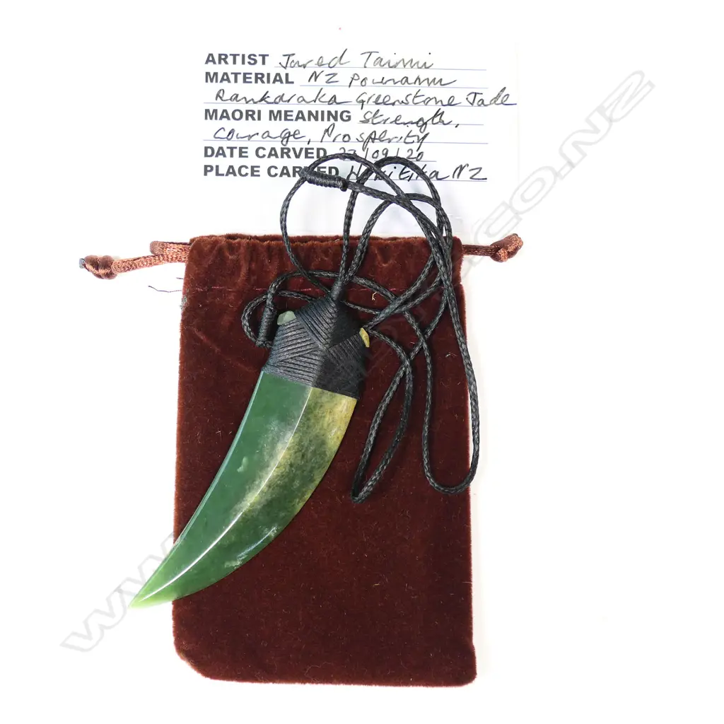 Jaded Tainui carved pounamu (raukaraka) rei niho (eye tooth) pendant Image 1++
